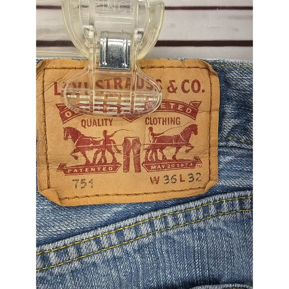 Levi Strauss Men’s‎ 36x32 Faded Distressed Blue Jeans - Picture 10 of 10